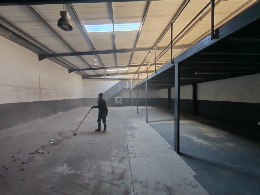 To Let Commercial Property for Rent in Somerset West Business Park Western Cape